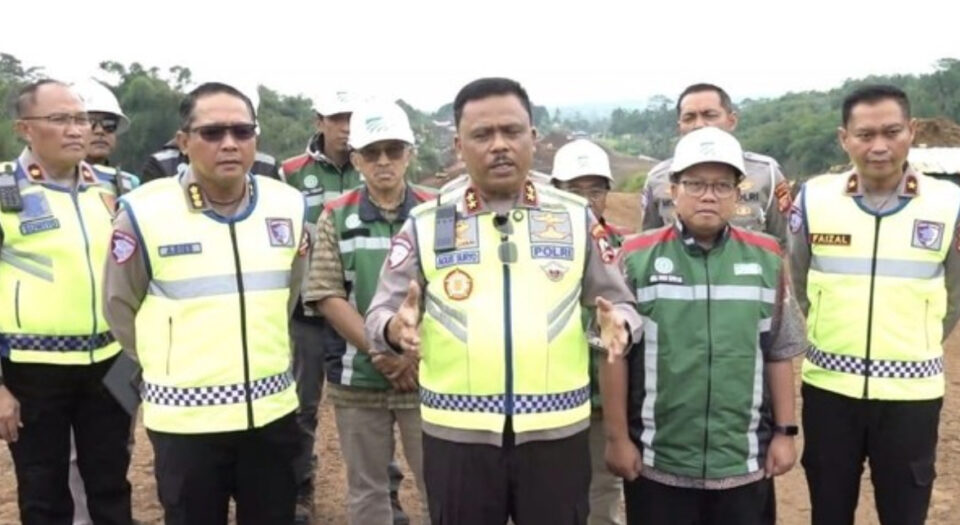 Kakorlantas Polri Irjen Pol Drs. Agus Suryonugroho S.H., M.Hum. di Tol Bocimix